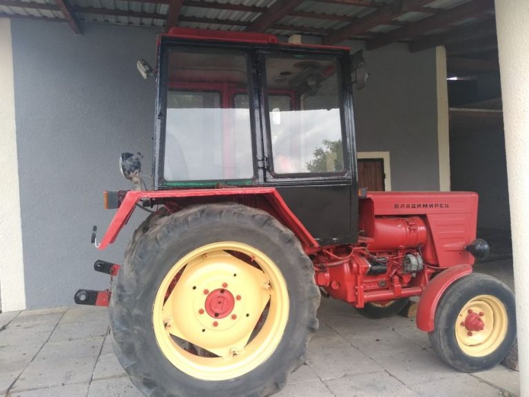 Fendt Frontscheibe grün, für Traktor Vario 200, 334810040550 Fendt Frontscheibe grün, für Traktor Vario 200, 334810040550